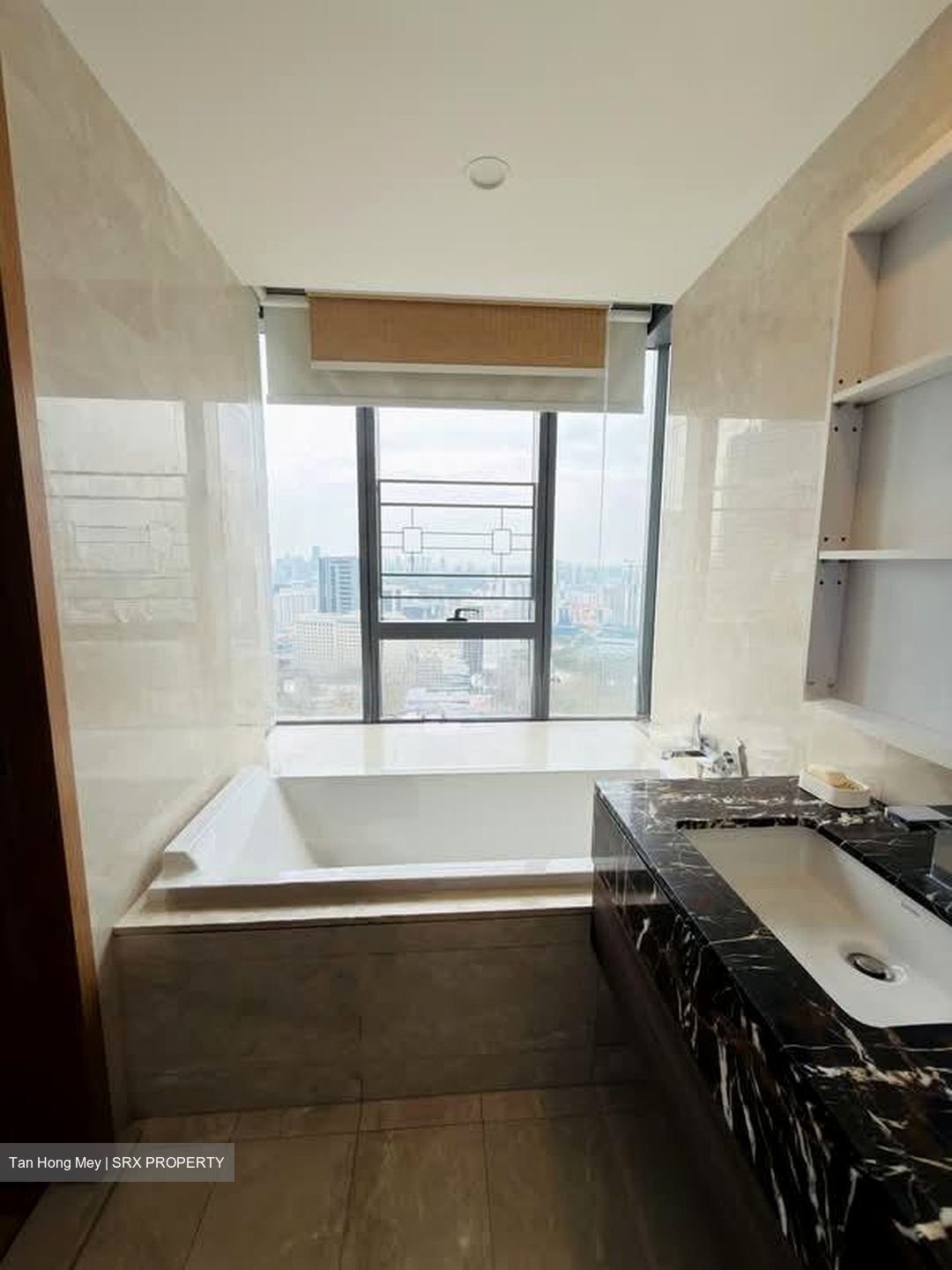 Concourse Skyline (D7), Apartment #571812241